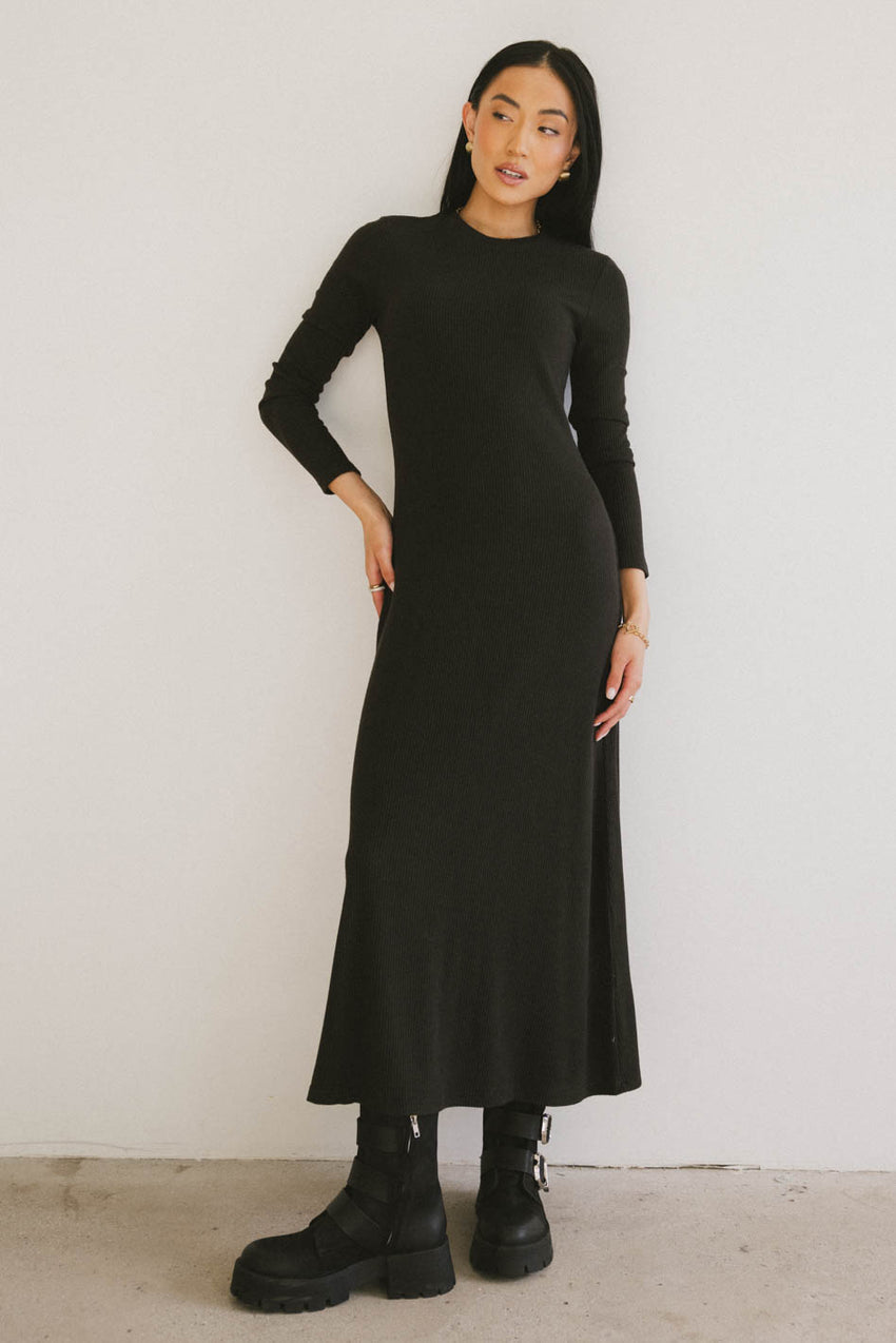 Lynette Ribbed Maxi Dress in Charcoal -