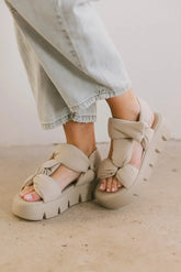 Steve Madden Xandra in Taupe -