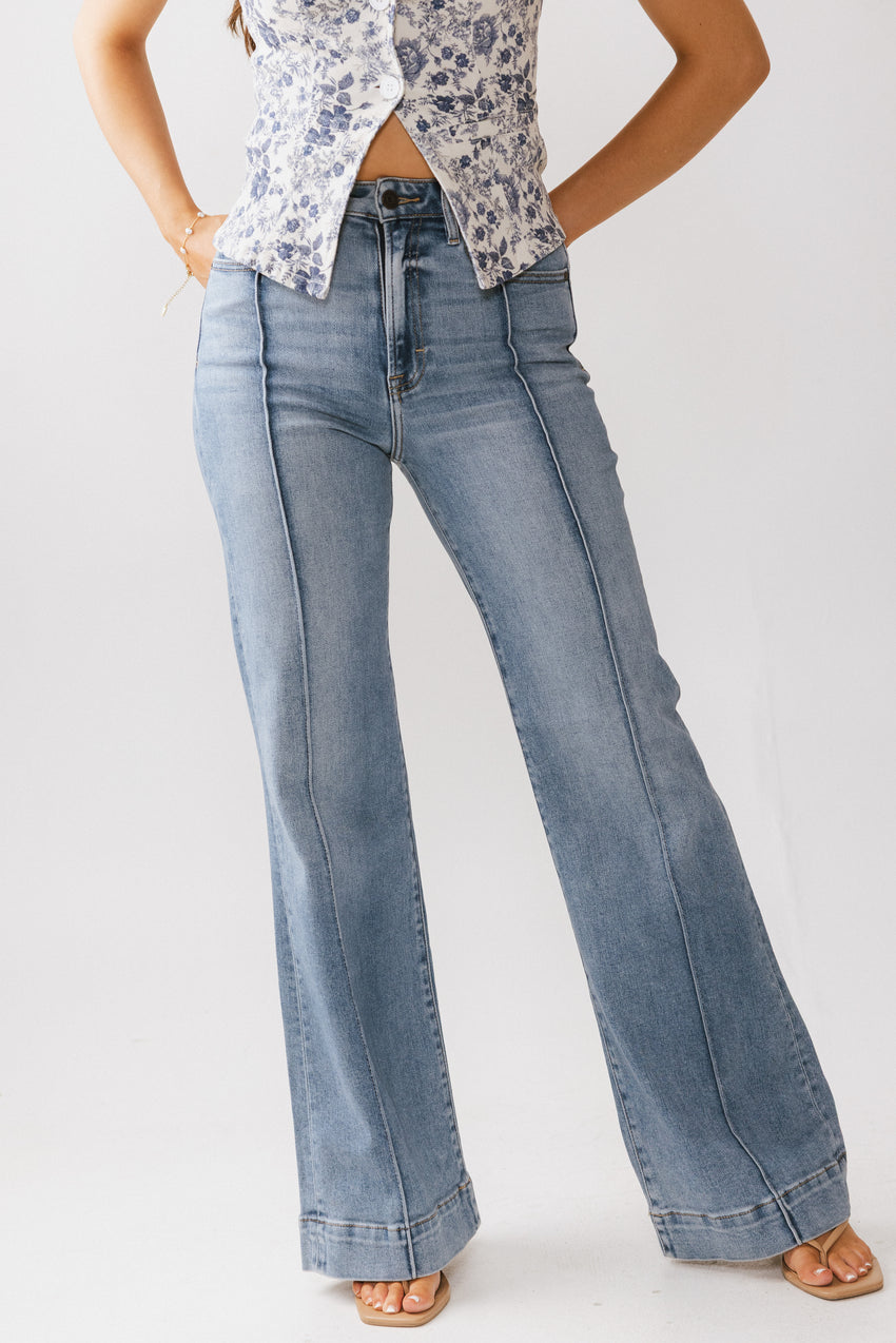 Kylan Flare Jeans -